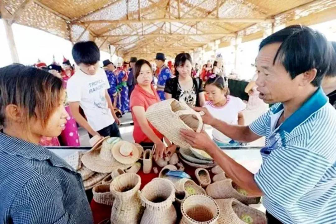 蚌埠腾湖机场最新动态揭秘，自然美景探索之旅启程于11月2日